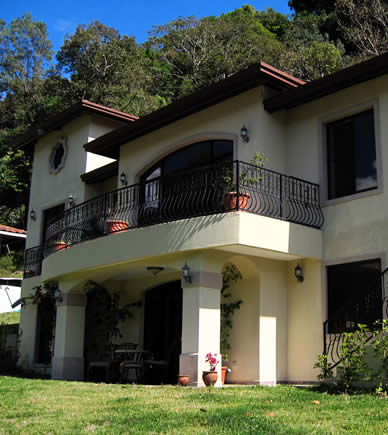 Villa for rent in Valle Escondido in Boquete, Panama